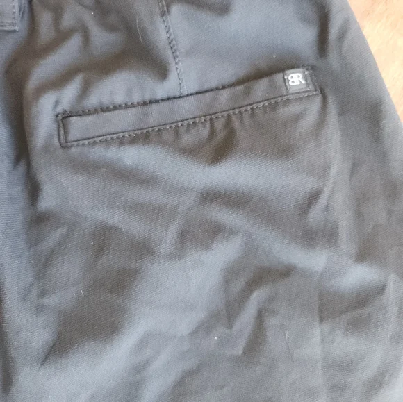 Banana Republic Men's Shorts size 34 - Picture 6 of 7